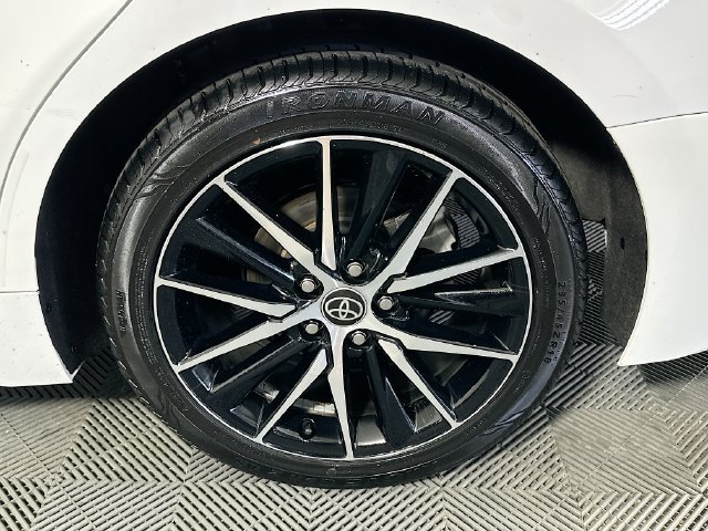 Used 2023 Toyota Camry SE FWD image 29