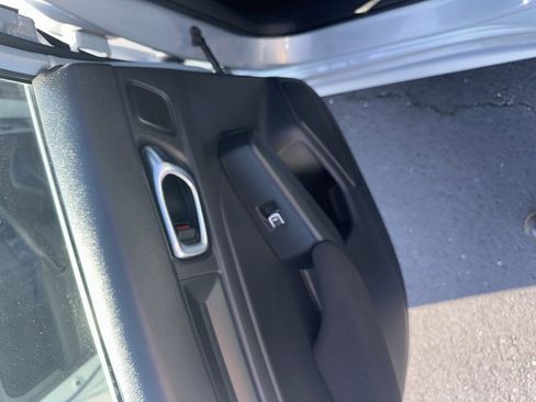 Used 2022 Honda Civic EX image 17