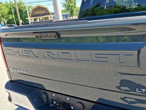 Used 2025 Chevrolet Silverado 1500 LT AWD/4WD image 35