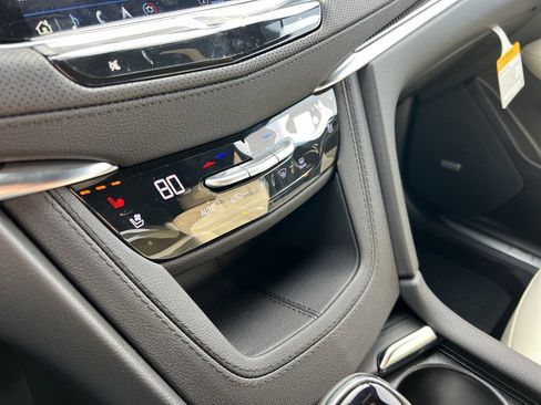 New 2026 Cadillac XT5 Sportv w/ LPO, Floor Liner Package image 29