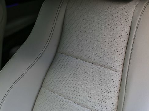 New 2026 Mercedes-Benz GLE 450e 4MATIC image 23