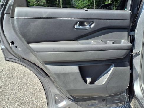 Used 2024 Nissan Pathfinder SL w/ SL Premium Package image 33