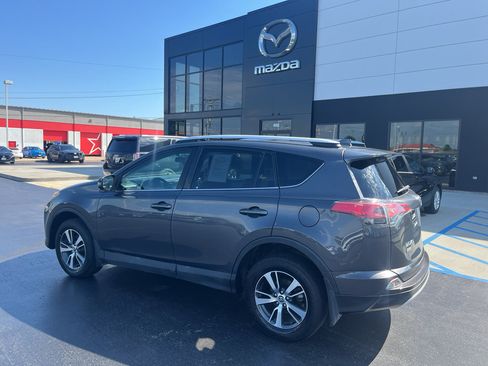Used 2016 Toyota RAV4 XLE AWD/4WD image 3