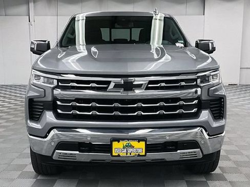 Used 2023 Chevrolet Silverado 1500 LTZ w/ LTZ Convenience Package II AWD/4WD image 4