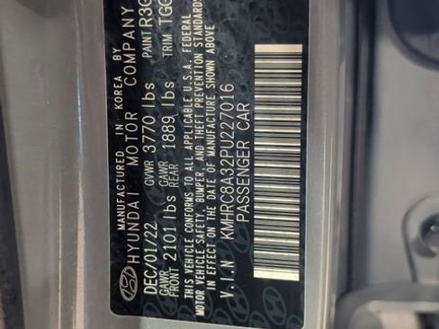 Certified 2023 Hyundai Venue SEL w/ Cargo Package image 34