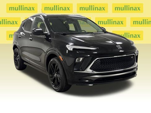 Used 2024 Buick Encore GX Sport Touring w/ Comfort Package image 2