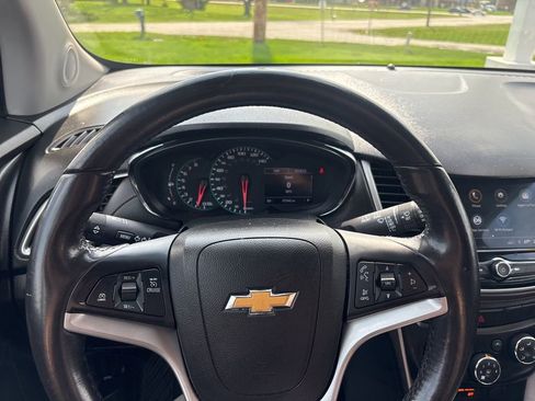 Used 2018 Chevrolet Trax LT w/ LT Convenience Package image 28