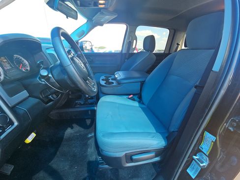 Used 2016 RAM 2500 Tradesman w/ Chrome Appearance Group AWD/4WD image 10