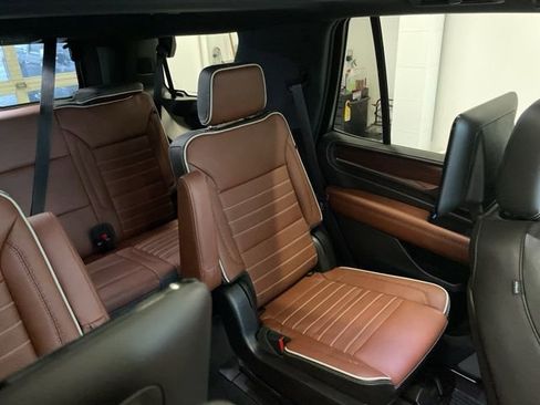 Used 2024 GMC Yukon Denali Ultimate image 49