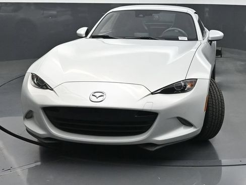 Used 2019 MAZDA MX-5 Miata RF Grand Touring RWD image 6