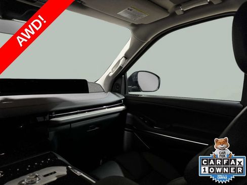 Certified 2025 Lincoln Navigator Reserve AWD/4WD image 21