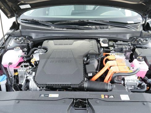 New 2026 Hyundai Elantra Limited image 19