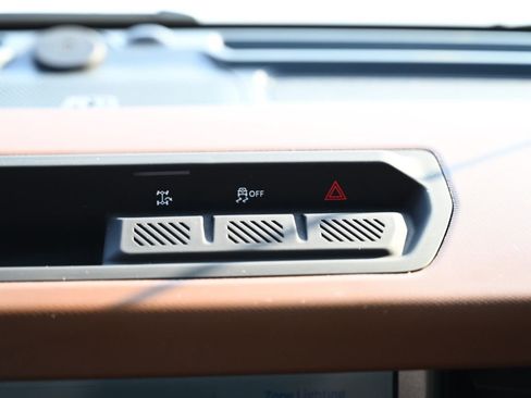 Used 2024 Ford Bronco Outer Banks image 28