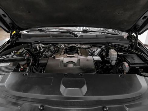 Used 2018 Cadillac Escalade Luxury image 44