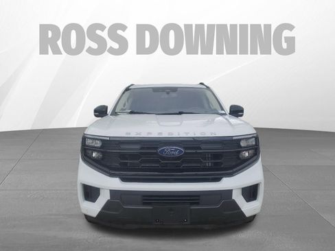 Used 2025 Ford Expedition Active image 2