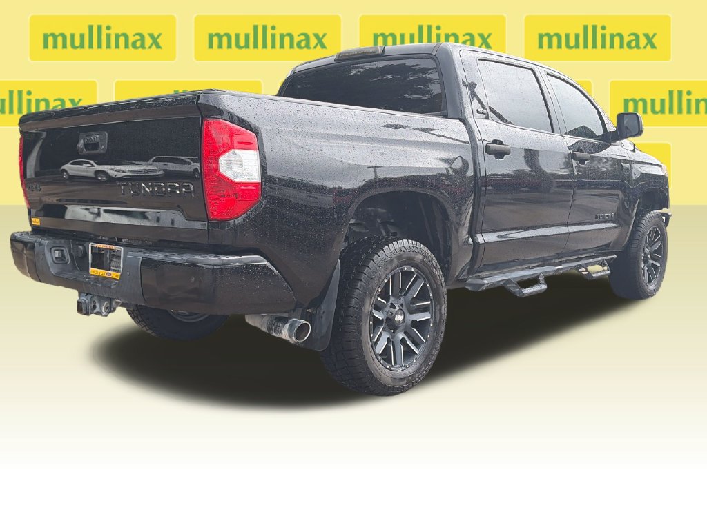 Used 2019 Toyota Tundra SR5 w/ Convenience Package AWD/4WD image 4