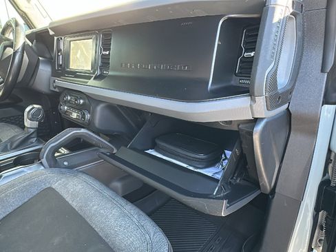 Used 2021 Ford Bronco Big Bend w/ Sasquatch Package image 26