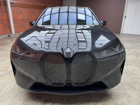 New 2026 BMW iX xDrive60 image 8