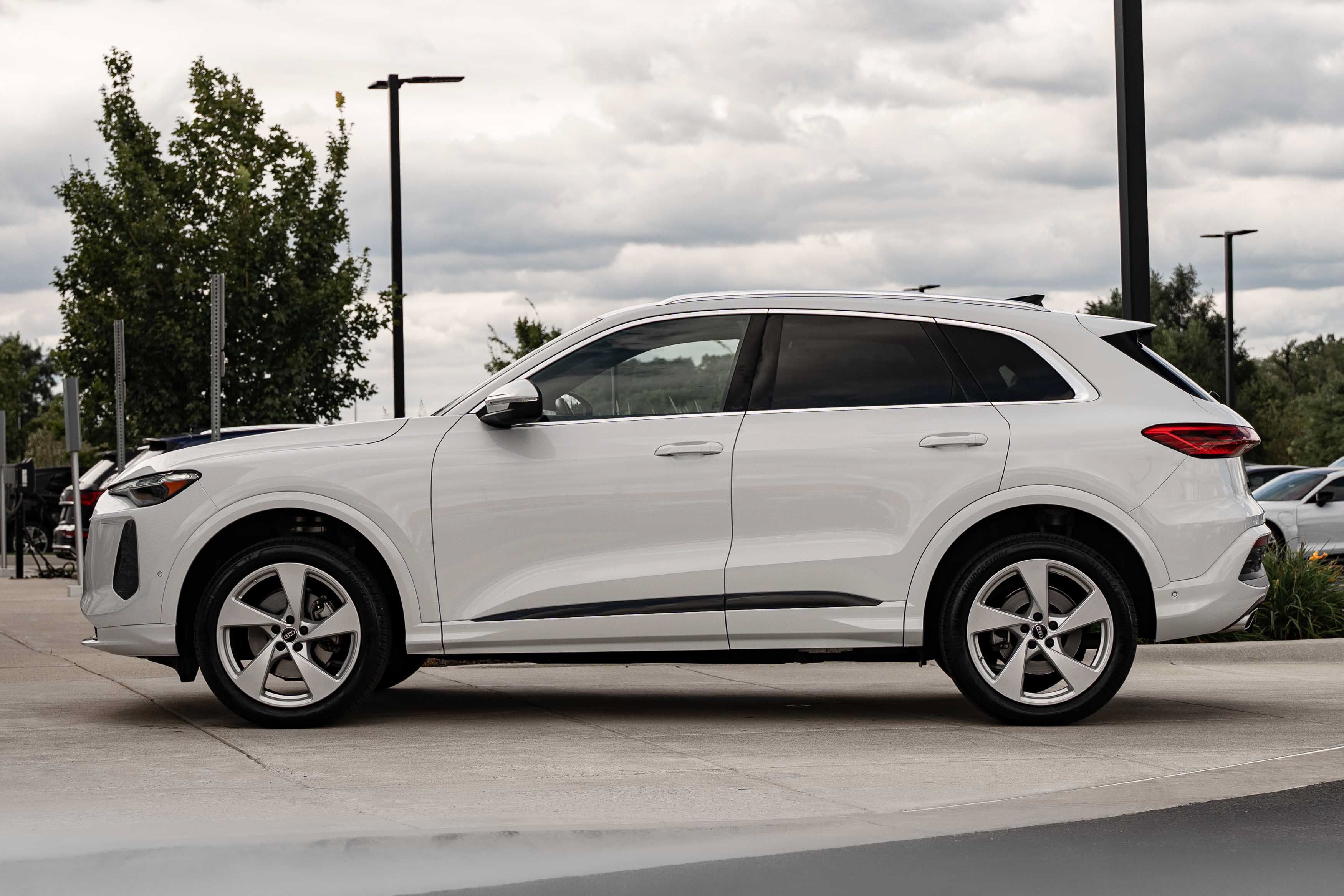 Certified 2025 Audi Q5 Premium w/ Premium Plus AWD/4WD image 6