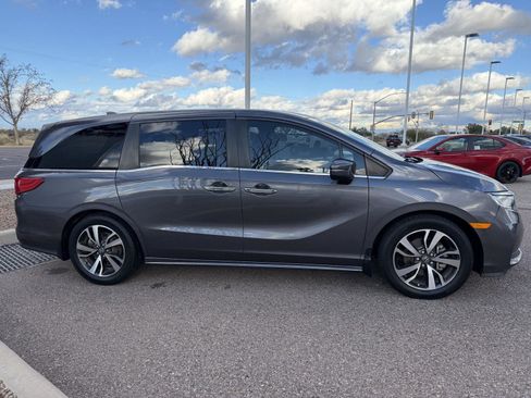 Used 2022 Honda Odyssey Touring image 7