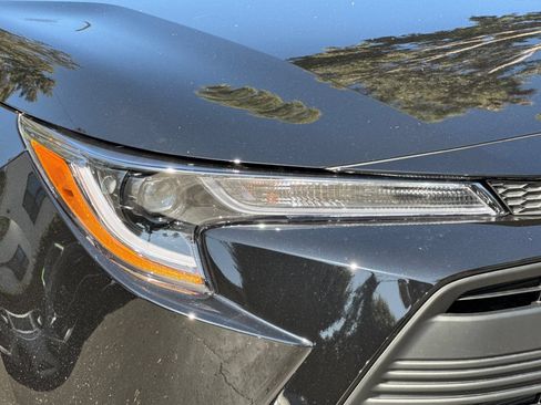 New 2026 Toyota Corolla LE w/ LE Premium Package FWD image 31