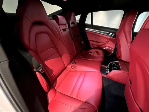 Used 2023 Porsche Panamera Platinum Edition image 31