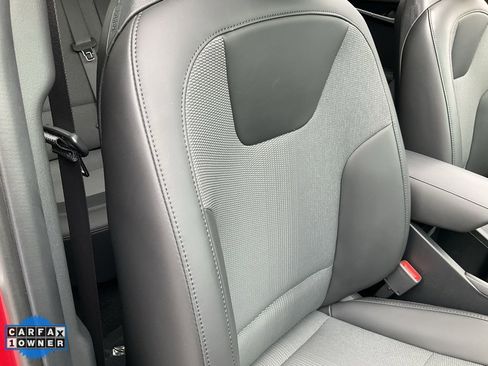 Used 2024 Kia Niro EX Touring image 64