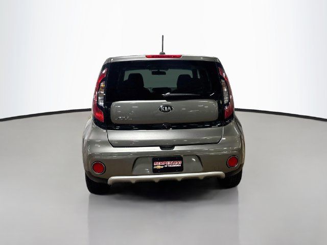 Used 2017 Kia Soul + FWD image 8