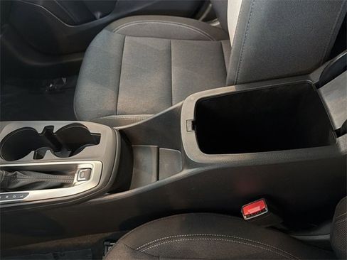 Certified 2025 Chevrolet Trax LS image 22