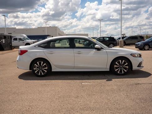 Used 2024 Honda Civic EX image 8