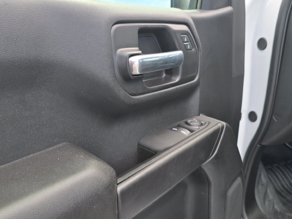 Certified 2025 Chevrolet Silverado 1500 W/T RWD image 11