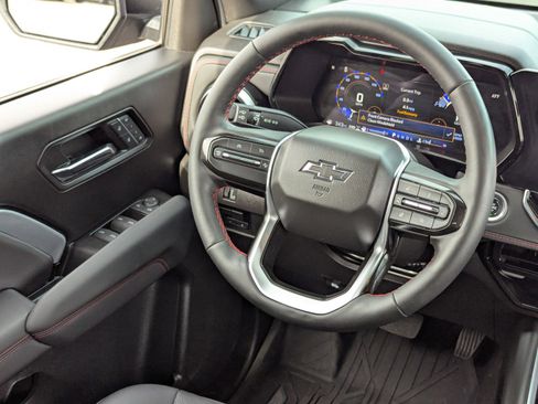 Certified 2024 Chevrolet Colorado Z71 w/ Z71 Convenience Package 2 image 15