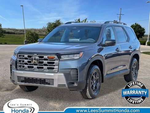 New 2026 Honda Pilot TrailSport image 1