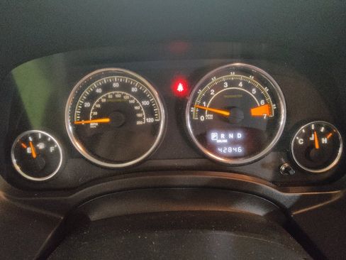 Used 2016 Jeep Compass Latitude image 23