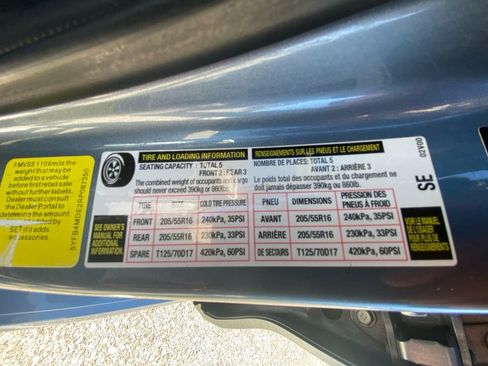 Used 2024 Toyota Corolla LE w/ LE Convenience Package image 17