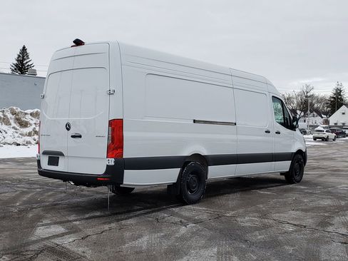 New 2026 Mercedes-Benz Sprinter 2500 image 9