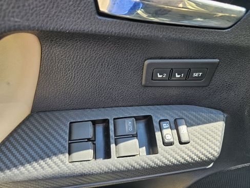 Used 2014 Toyota RAV4 Limited w/ Technology Package AWD/4WD image 13