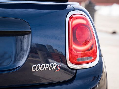 Used 2018 MINI Cooper S image 6