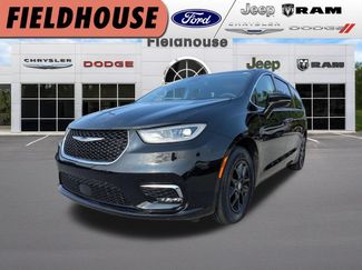 Used 2024 Chrysler Pacifica Touring-L FWD video 1