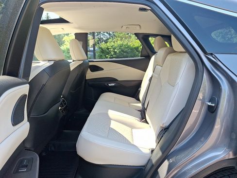 Certified 2023 Lexus RX 350 Premium w/ Cold Area Package AWD/4WD image 10