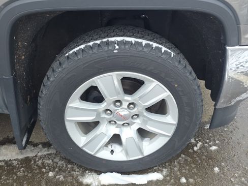 Used 2017 GMC Sierra 1500 SLE w/ SLE Value Package image 5