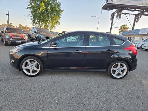 Used 2012 Ford Focus Titanium FWD image 10