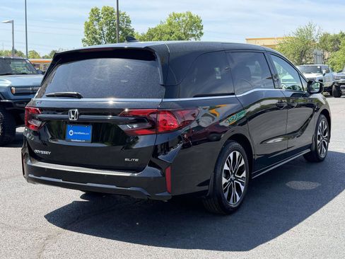 Certified 2026 Honda Odyssey Elite image 2