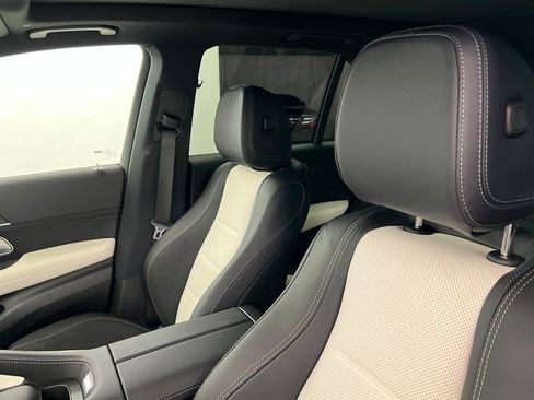 New 2026 Mercedes-Benz GLE 450 4MATIC image 16