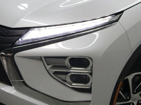 New 2026 Mitsubishi Eclipse Cross ES image 2