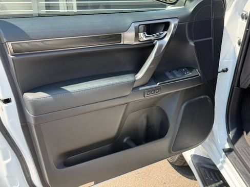Used 2022 Lexus GX 460 w/ Black Line Special Edition AWD/4WD image 12