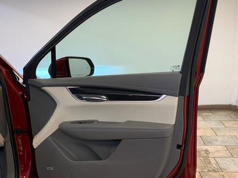 Used 2021 Cadillac XT6 Premium Luxury image 61