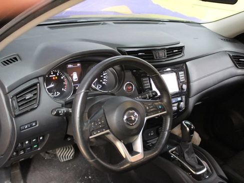 Used 2019 Nissan Rogue SV AWD/4WD image 14