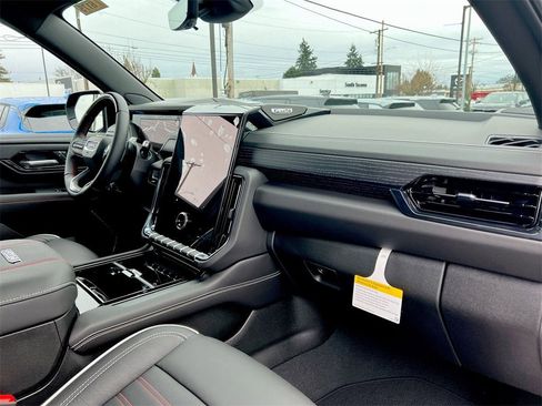 New 2026 GMC Yukon AT4 Ultimate image 23