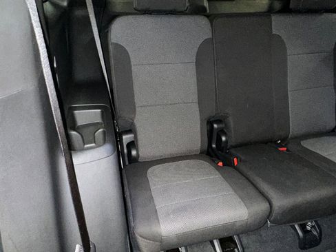 Certified 2023 Chevrolet Traverse LT image 33